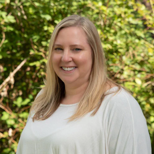 Aura, Extended Function Dental Assistant at Manson & Chi Dentistry in Kirkland, WA