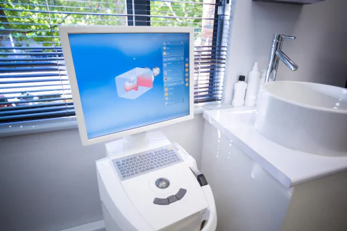 iTero Digital Dental Scanner available at Manson & Chi Dentistry in Kirkland, WA
